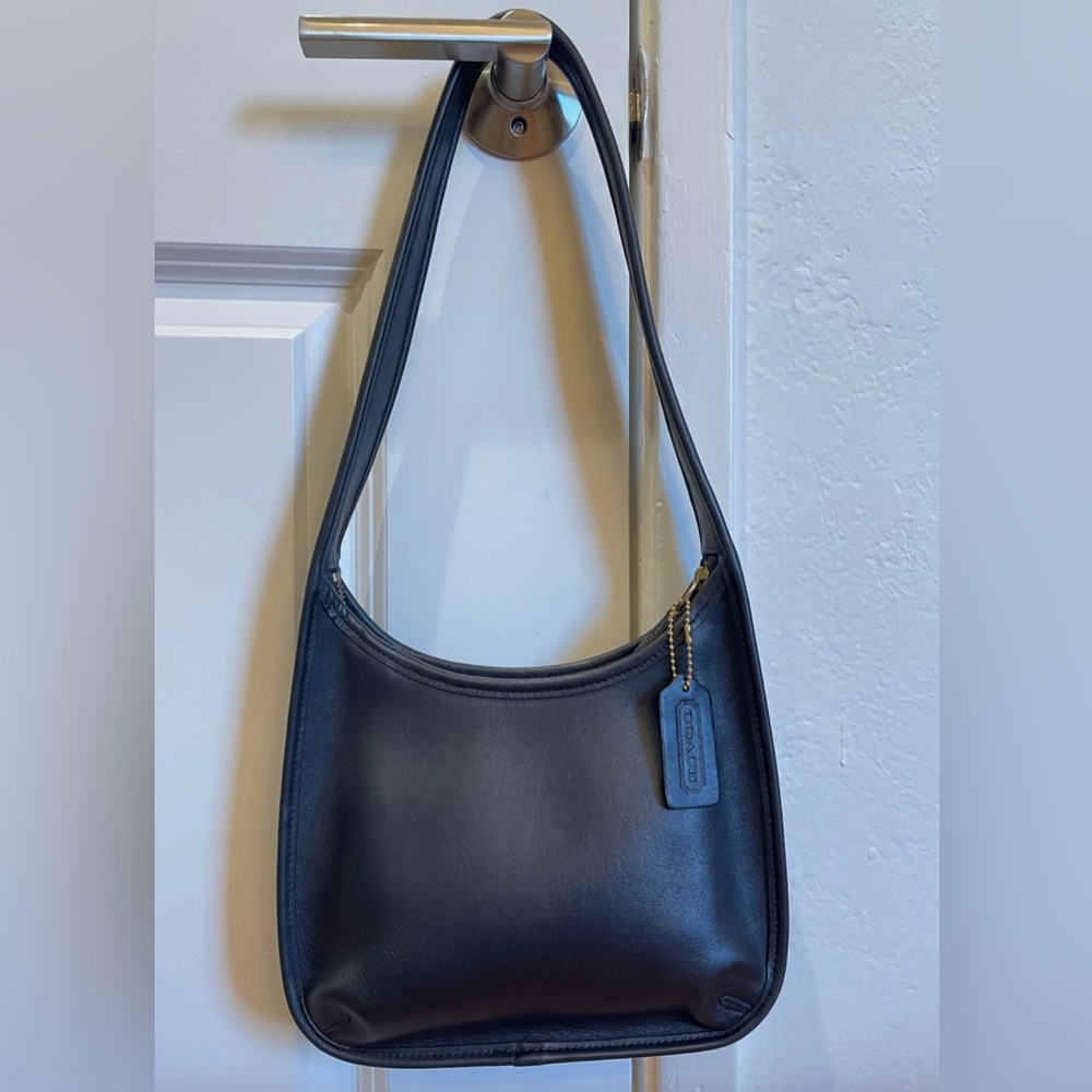 Vintage Coach Mini Ergo Zip Black